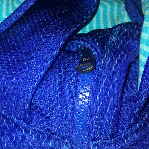 Under Armour hooded Royal blue mesh teal lined athletic jacket with thumb grips - Picture 2 of 5